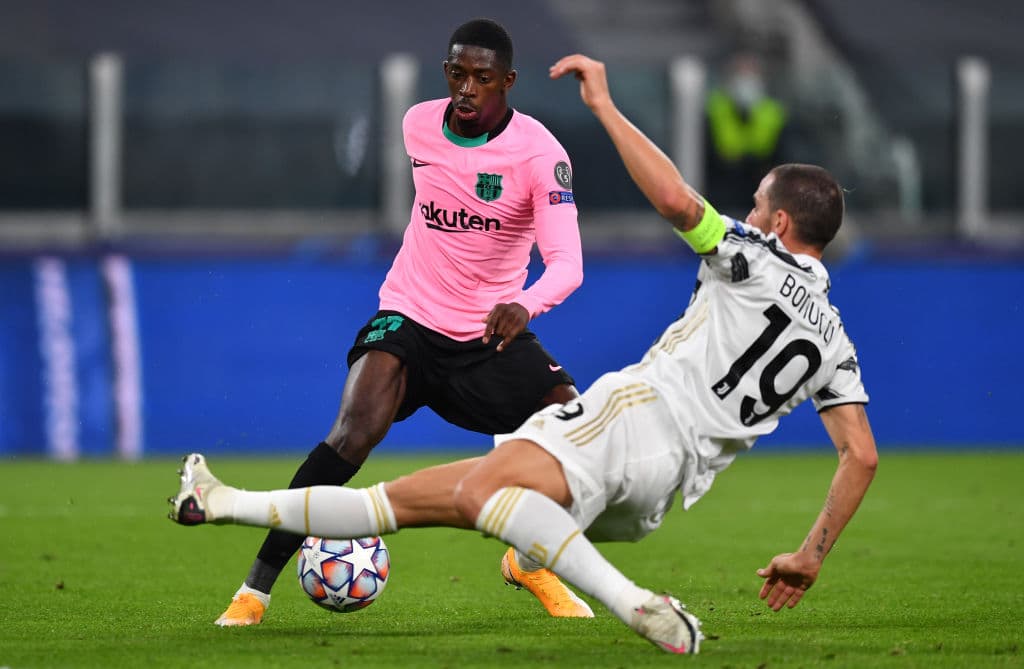 Con goles anulados, Barcelona se impone a la Juventus 2-0 tranquilamente. Dembelé abrió el marcador al minuto 14, sin embargo fue un partido sufrido para la Juventus, que jugó sin su estrella Cristiano Ronaldo. Messi remató la victoria tras cobrar un penal durante los últimos minutos del partido.