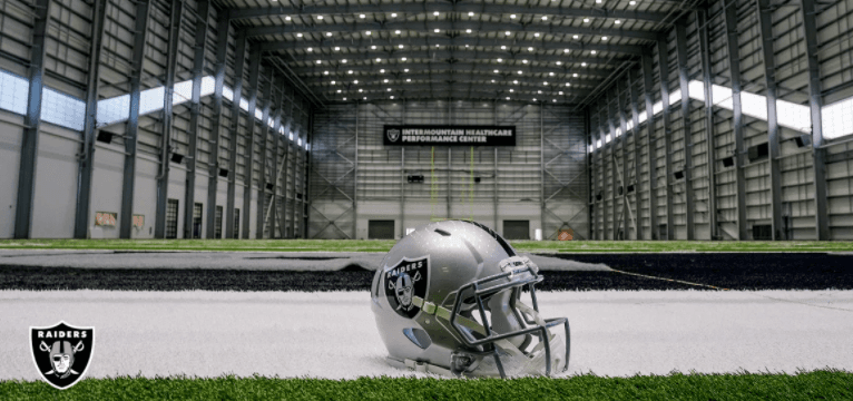 ¿Te imaginas entrenar con el equipo de Los Raiders? Aquí sería el lugar para hacerlo, el Intermountain Performance Center.