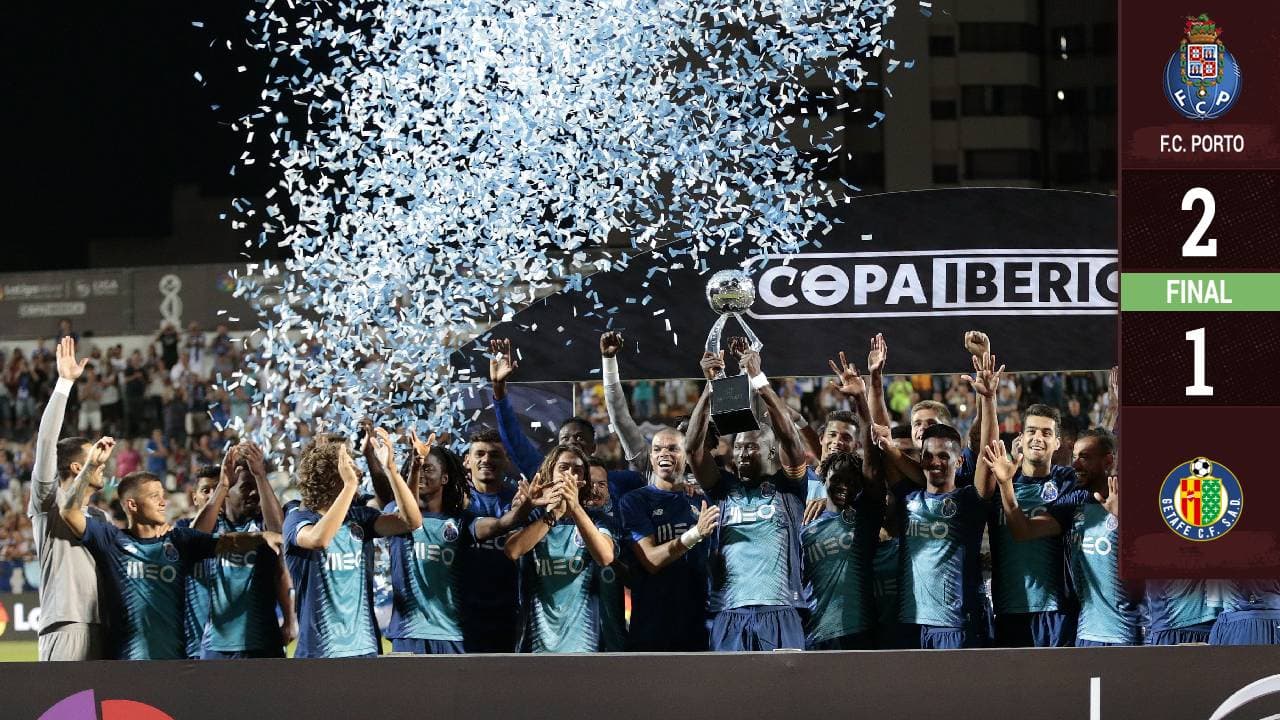 "Tecatito" se corona con el Porto en la Copa Ibérica