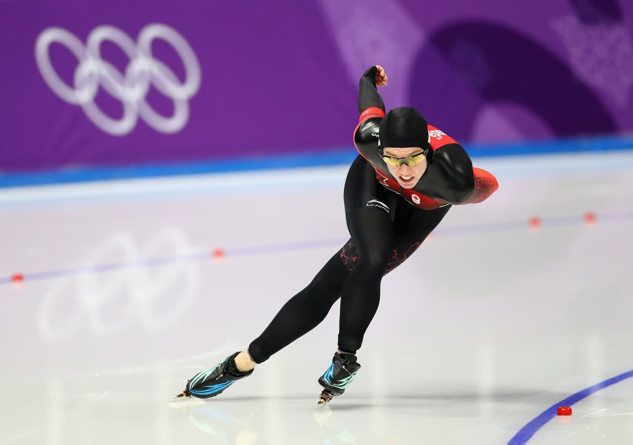 Las participantes del patinaje en velocidad mostraron su capacidad y además destacaron por el atractivo de sus rostros y cuerpos atléticos en la jornada. Acá, Briane Tutt de Canadá.