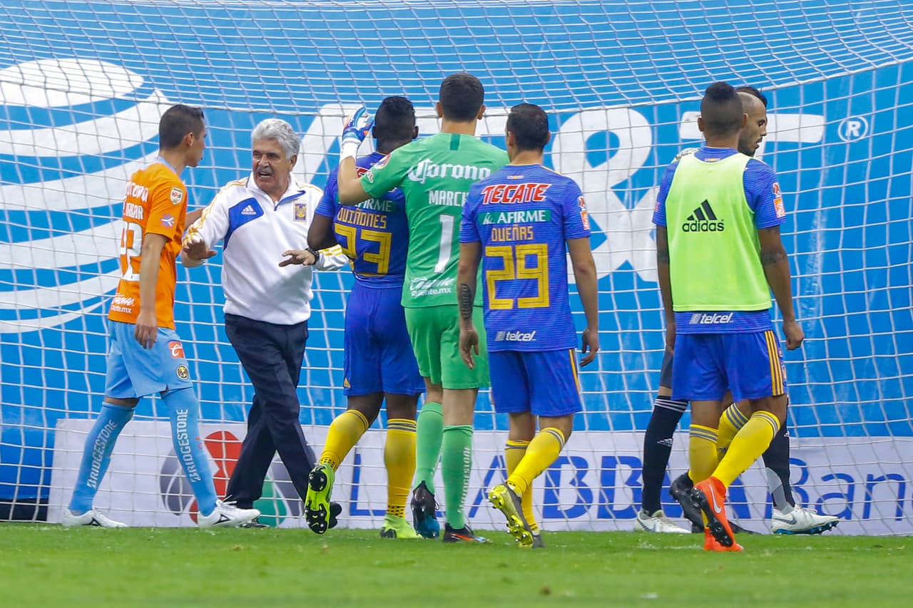 Entre tanto, Tigres se mantiene segundo del
<a href="https://www.univision.com/deportes/futbol/liga-mx/*">Clausura 2019</a> con 26 puntos, dejando escapar al líder León tras su derrota de este sábado. Su próximo juego será el sábado en el Volcán contra Pumas.