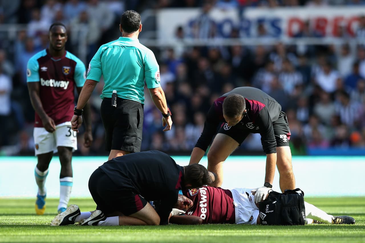 Los jugadores del 'Hummers' tuvieron que aguantar la dureza de las 'Urracas', pero durante el partido apenas se vieron tres amarillas, una de ellas para los locales.