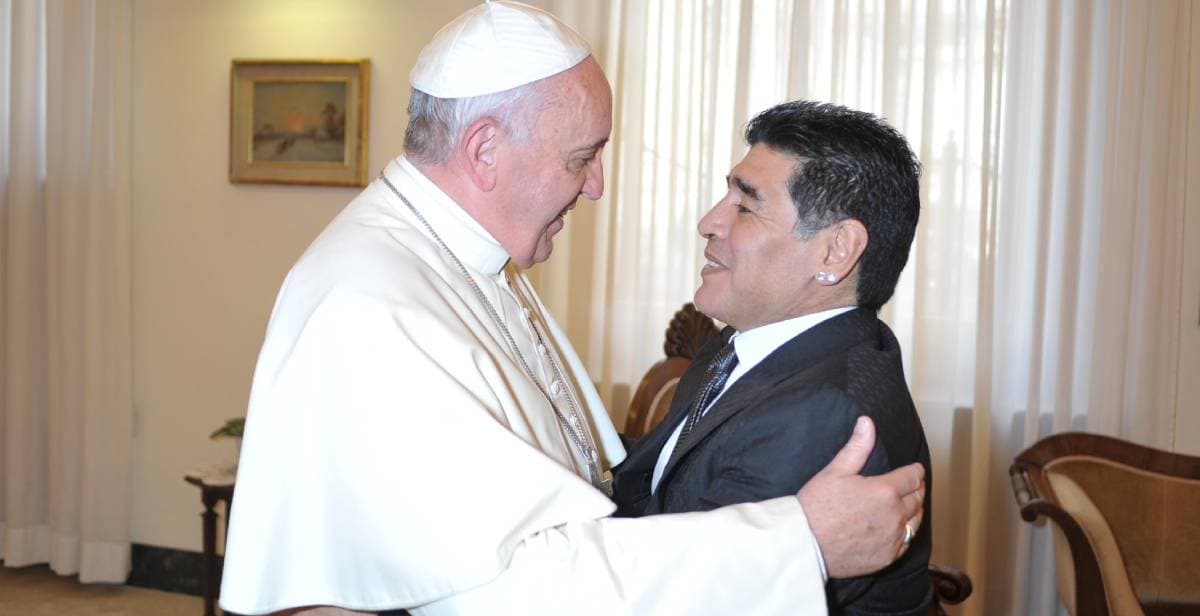 Papa Francisco: “Maradona era un poeta en el campo”