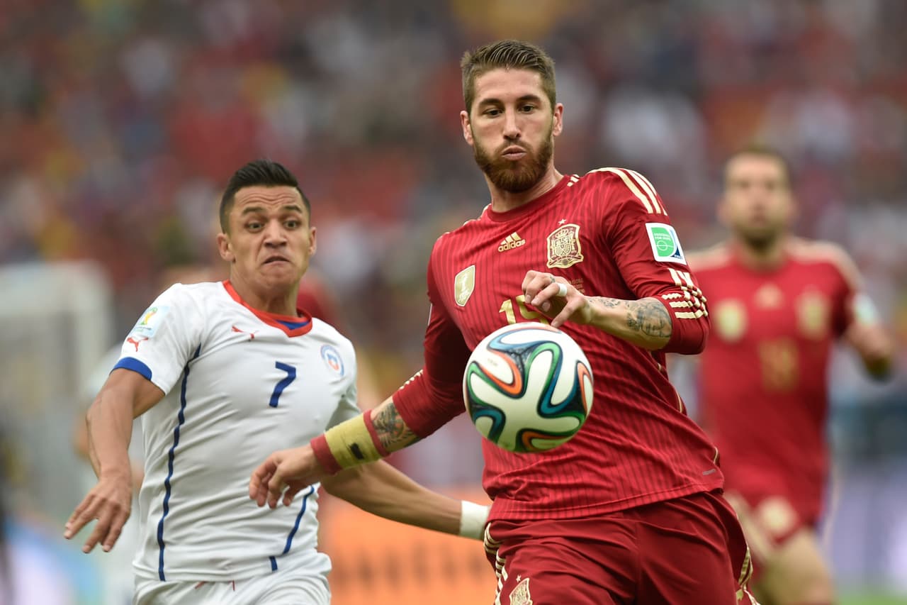 En Brasil 2014, Chile le pegó un baile a España campeona del mundo y la eliminó en fase grupal.