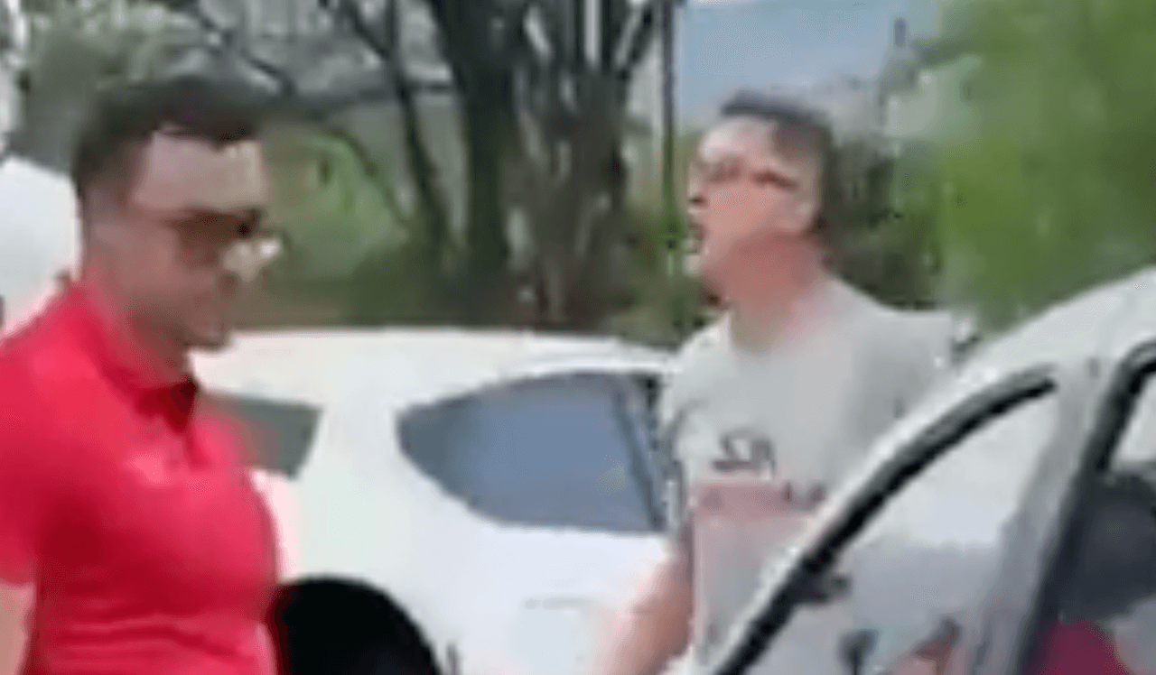 Difunden video de Juan Carlos Osorio furioso en accidente de tráfico