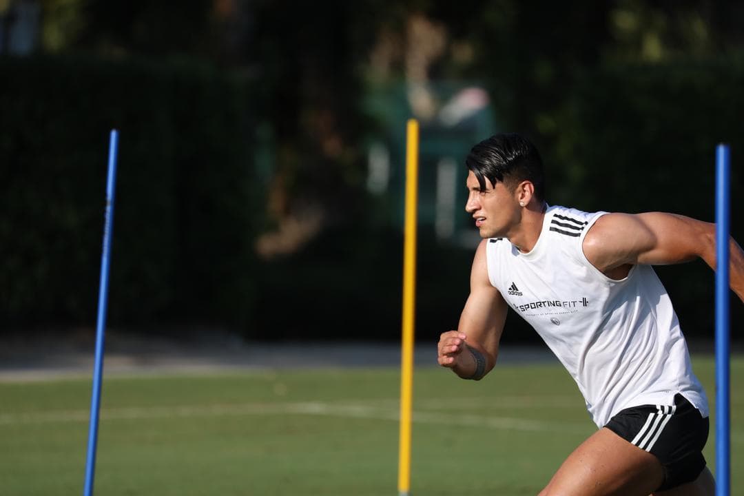 Alan Pulido, en un entrenamiento de Sporting Kansas City.