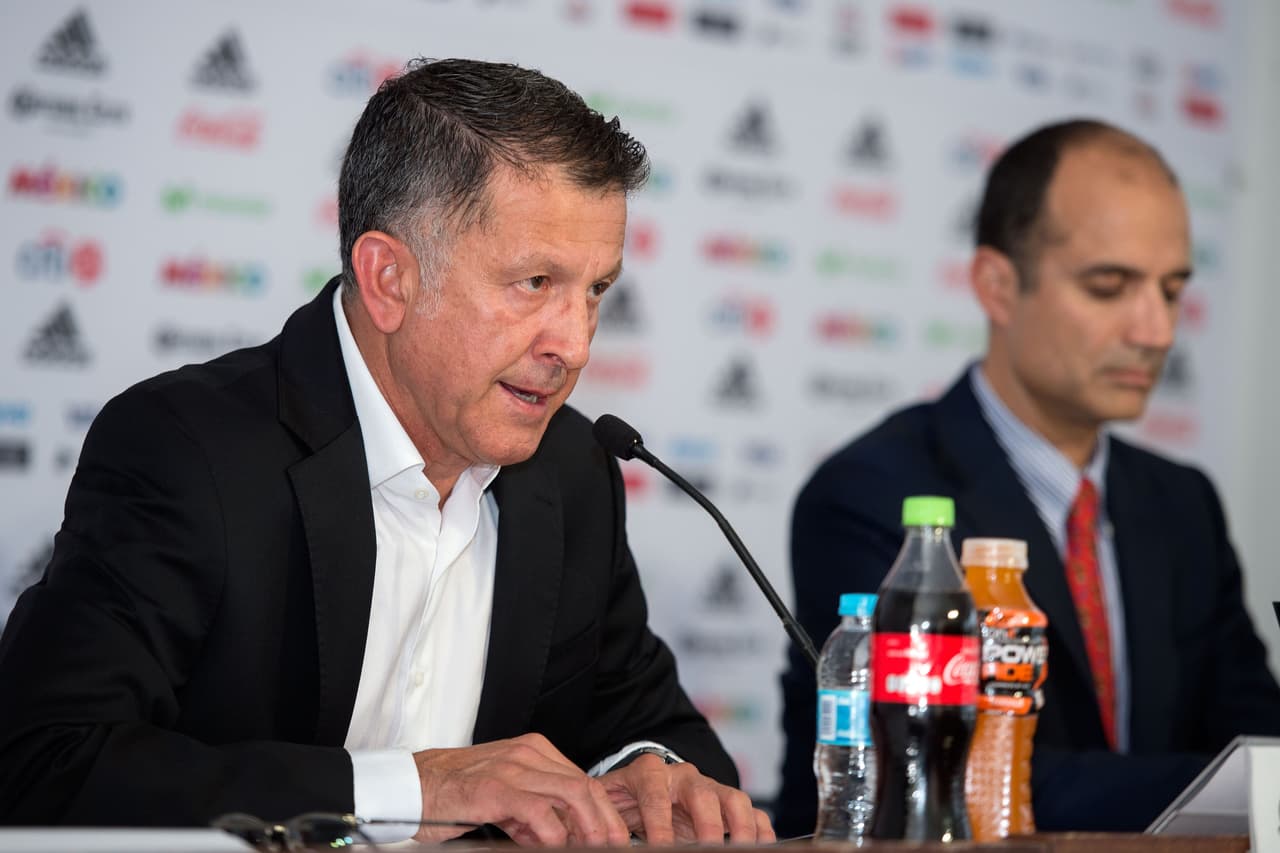 Hugo Sánchez sugiere salida de Osorio y anticipa Mundial difícil para México
