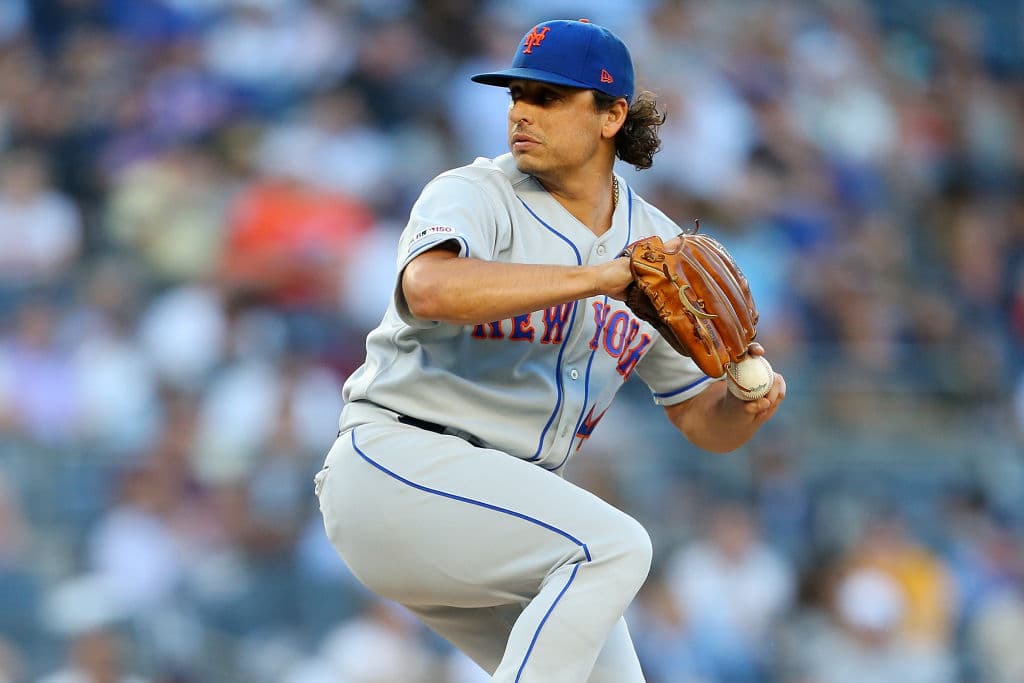 El zurdo Jason Vargas se apuntó su tercer triunfo de 2019 luego de lanzar por espacio de seis entradas completas, en las que permitió siete hits y tres carreras.
