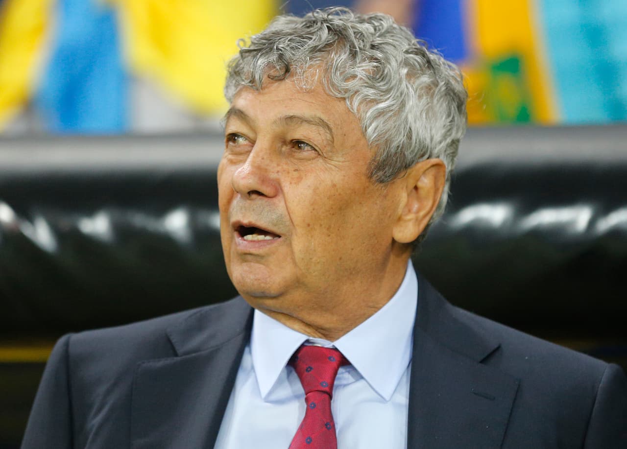 Mircea Lucescu, el estratega de Turquía, tenía la misma intensión. Ambos equipos estaban con 11 puntos.