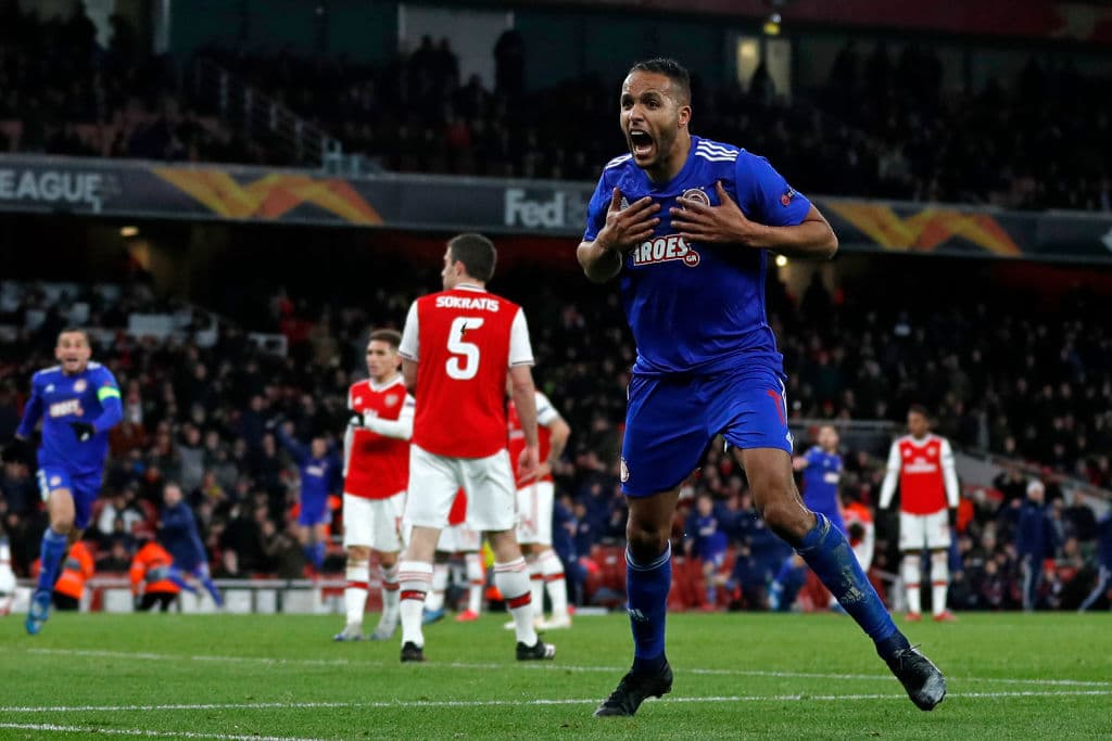 Con un gol en el los últimos minutos, Youssef El Arabi se roba la alegría en Londres y elimina a los Gunners.