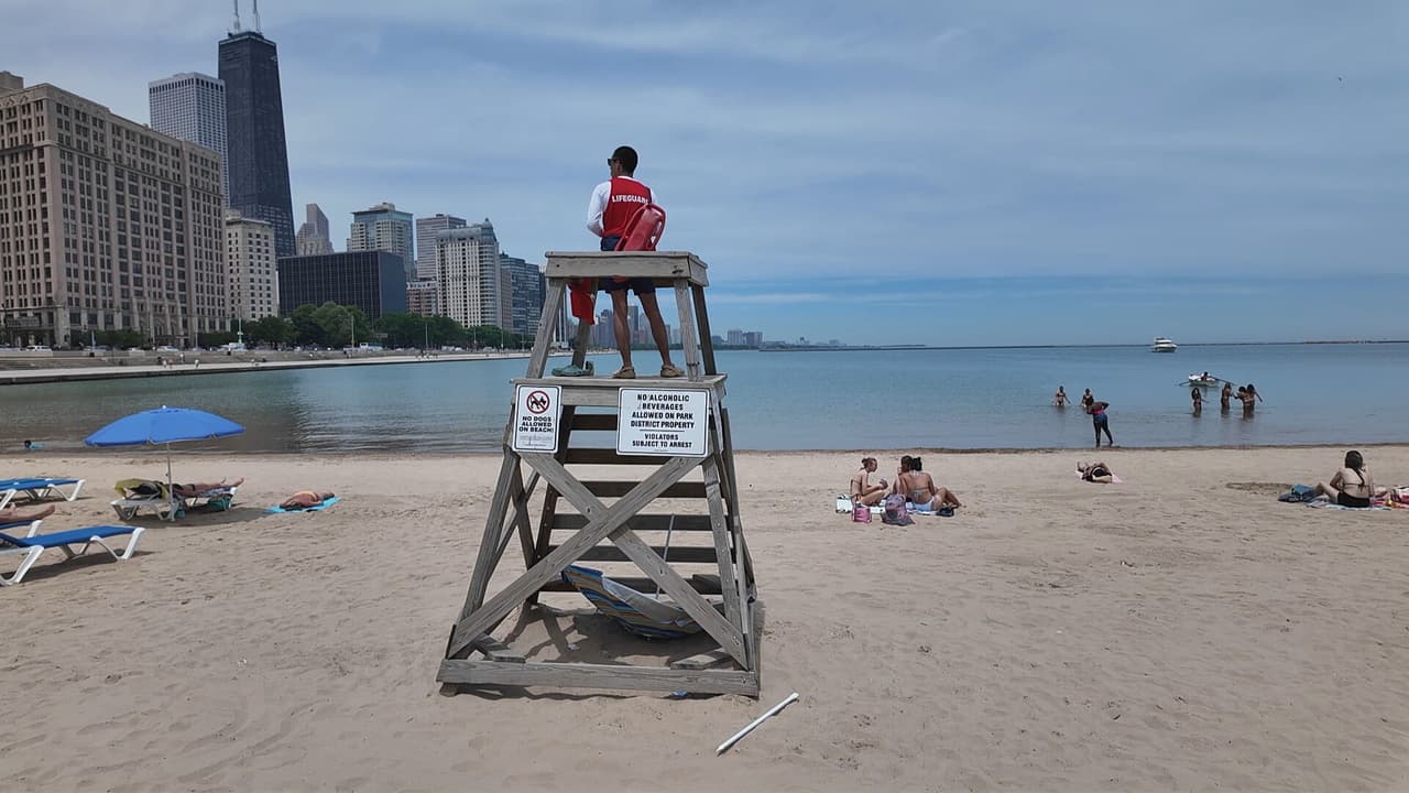 El peligro oculto del Lago Michigan: el “choque térmico” que puede ser mortal