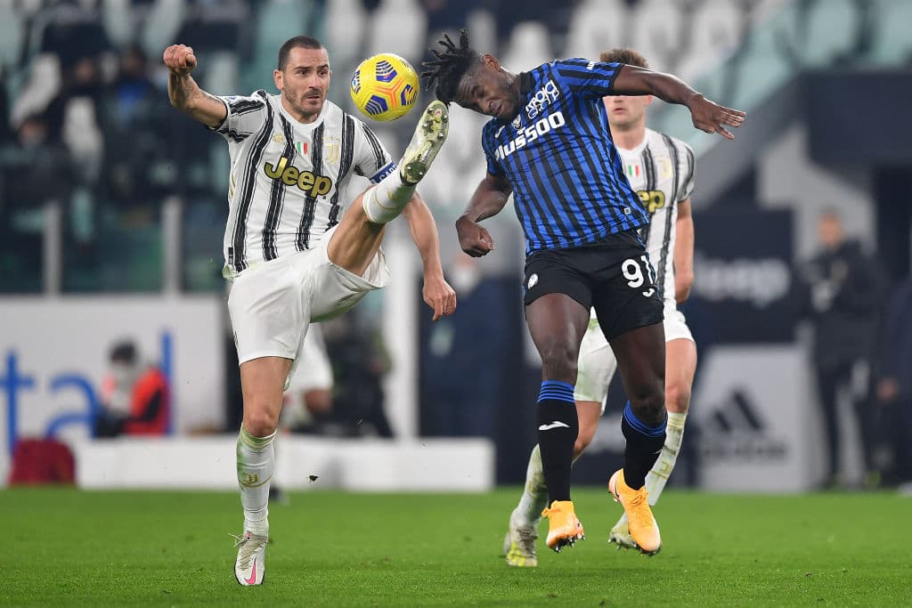 Atalanta y la Juventus se van con empate durante la doceava jornada de la Serie A. Partido muy parejo donde Federico Chiesa ponia arriba a la Vecchia Signora al minuto 29, pero fue hasta la segunda mitad, cuando Remo Freuler al 57 puso el gol del empate.