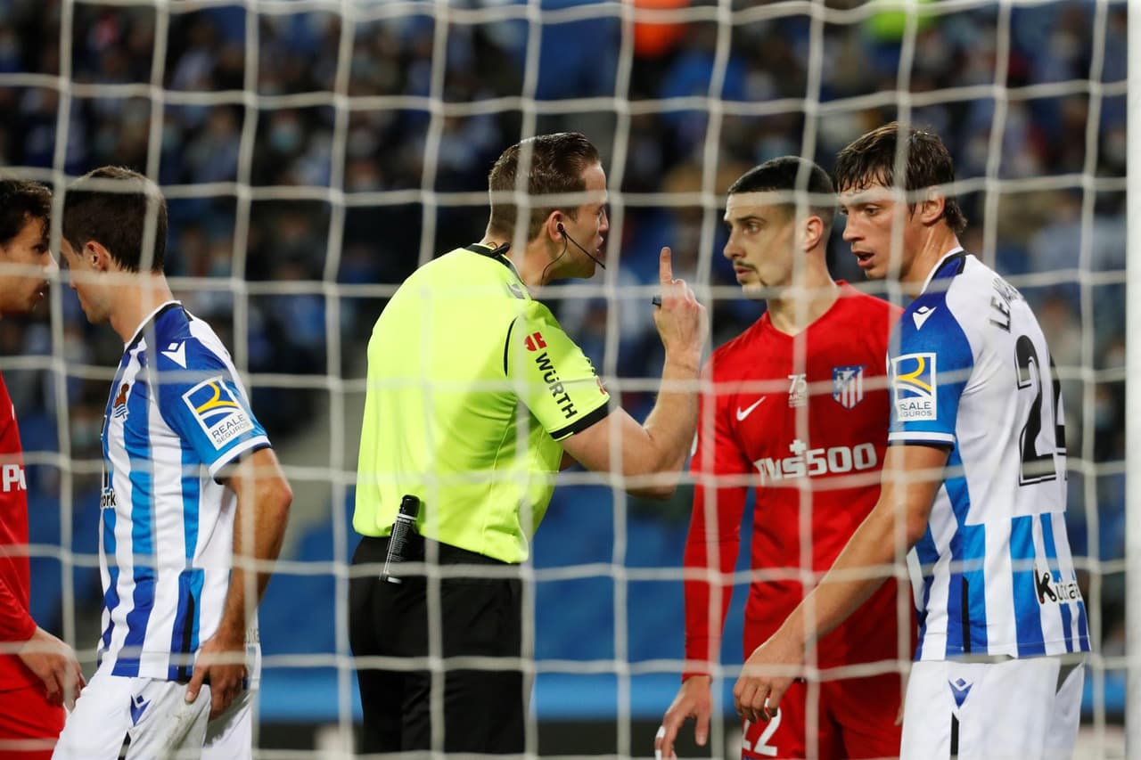 La Real Sociedad deja fuera de la Copa del Rey al Atlético de Madrid con dos goles, cortesía de Adnan Januzaj (33') y Alexander Sorloth (47'), consiguiendo su pase a Cuartos de Final. Héctor Herrera salió como titular a la cancha.