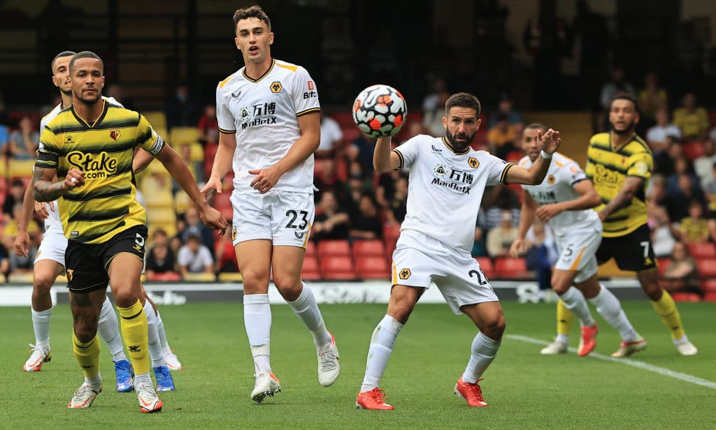 Con un autogol y con la anotación de Hee-Chan Hwang, los Wolves vencen 0-2 al Watford.