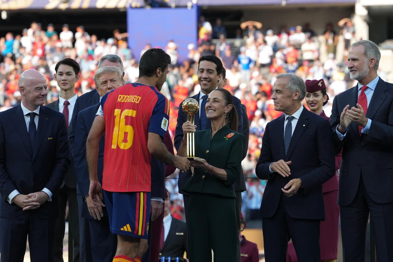 Claudia Sheinbaum celebra organización del Mundial 2026