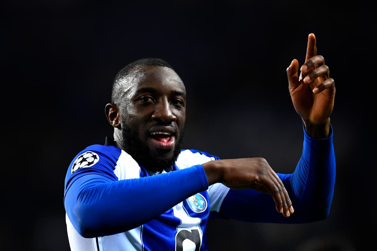 Moussa Marega, actualmente en el Porto, podría estar saliendo en este mercado con rumbo a la Premier League. Hay quienes dicen que iría al West Ham de Chicharito.