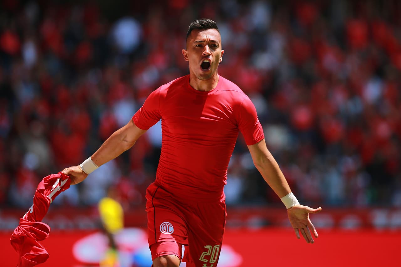 El colombiano se despachó con tres anotaciones en la vuelta ante los Xolos de Tijuana.