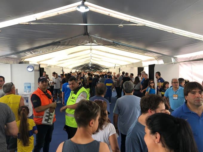 Llegaron 7 mil socios para votar muy temprano, lo cual originó un poco de desorden pero sin mayor problema.