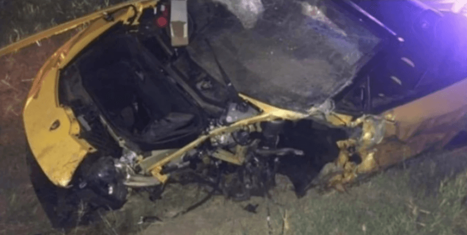 Portero del PSG destroza un Lamborghini en accidente