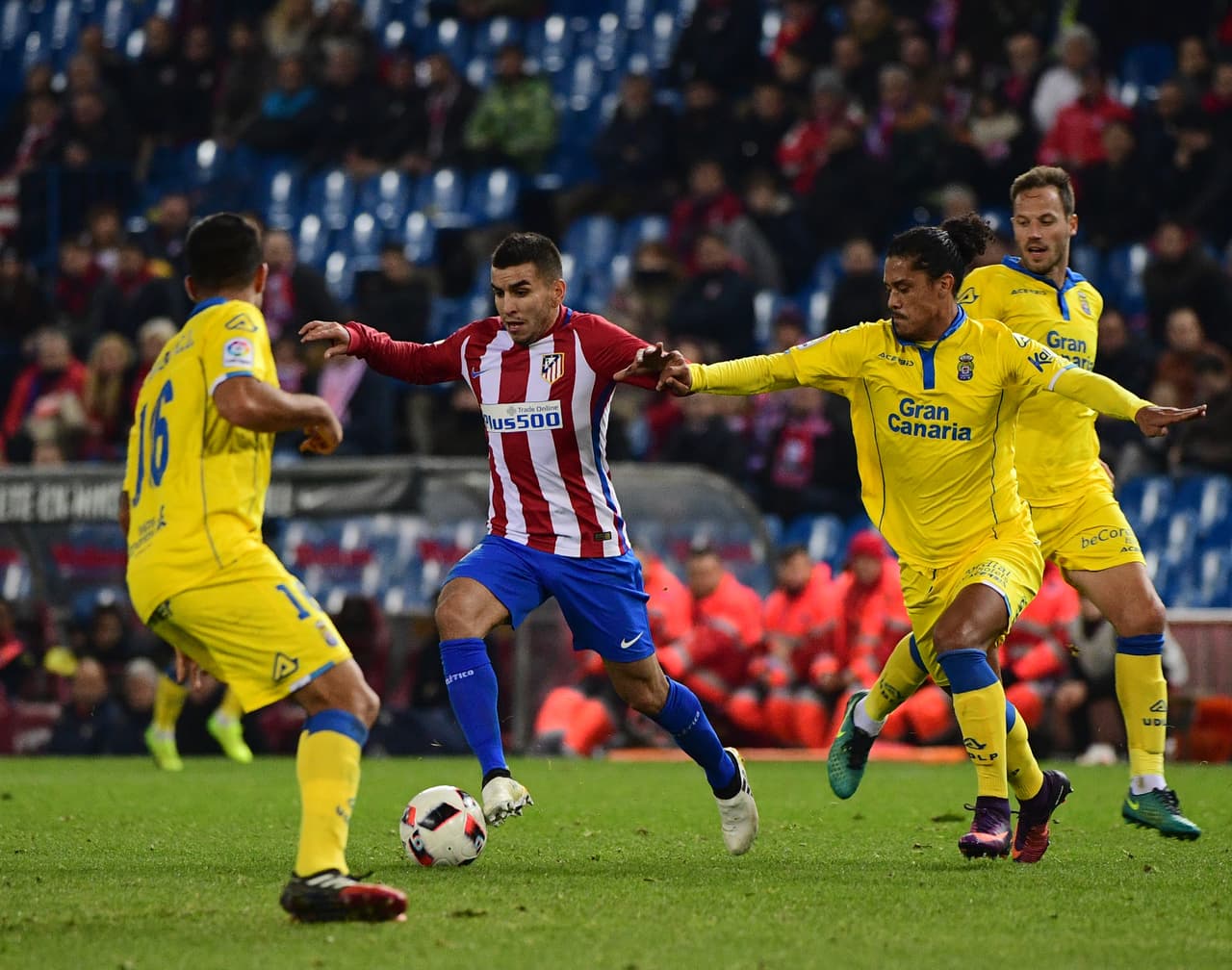 Atlético de Madrid sufre ante Las Palmas y avanza a cuartos de la Copa del Rey