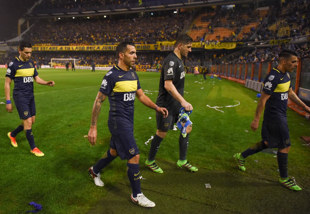 La eliminación de Libertadores también causó el descontento de Carlos 'Apache' Tévez con las barras de Boca y sus dirigentes.