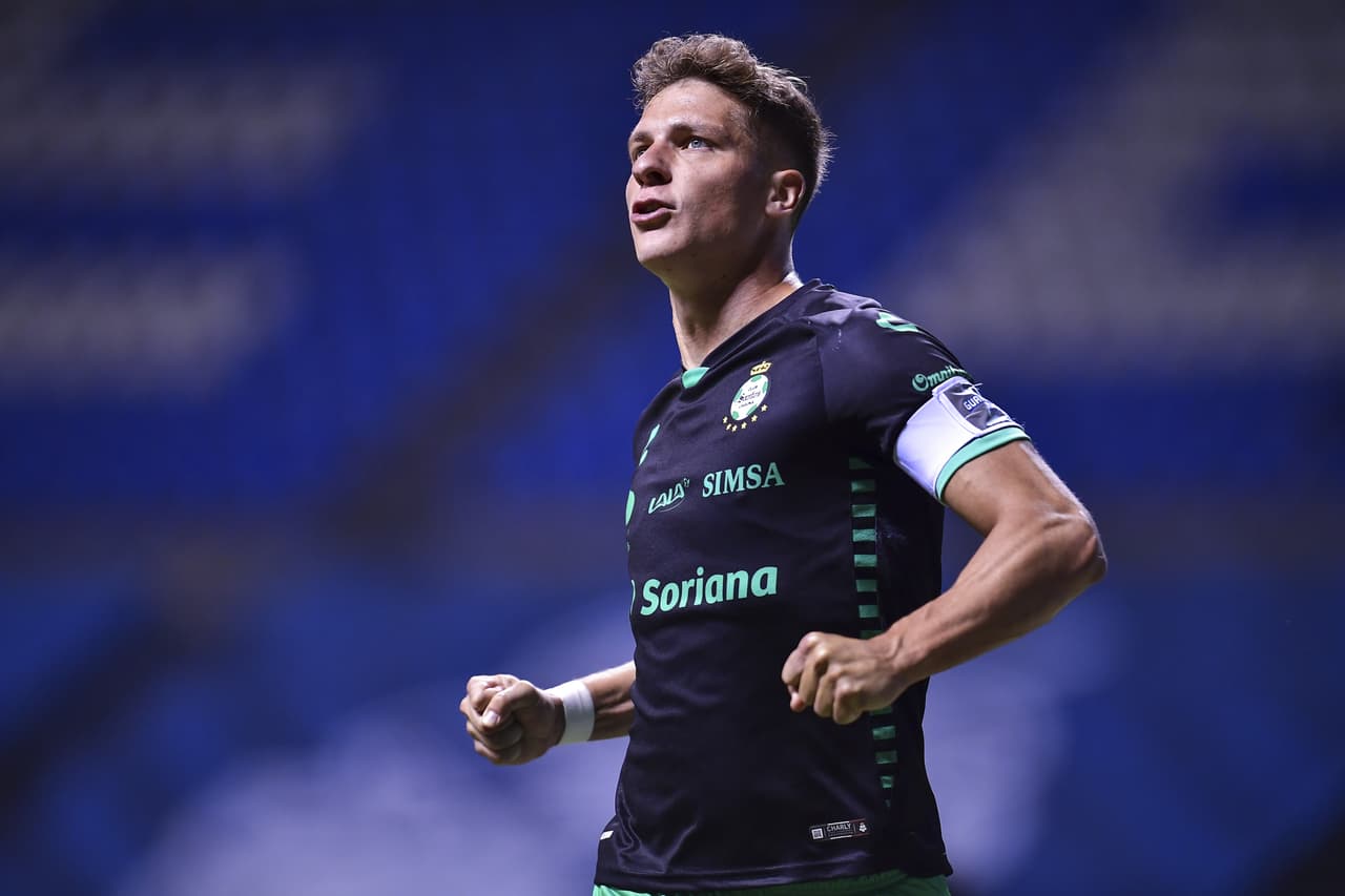 Santos dejó ir a Furch para que nazcan nuevas leyendas