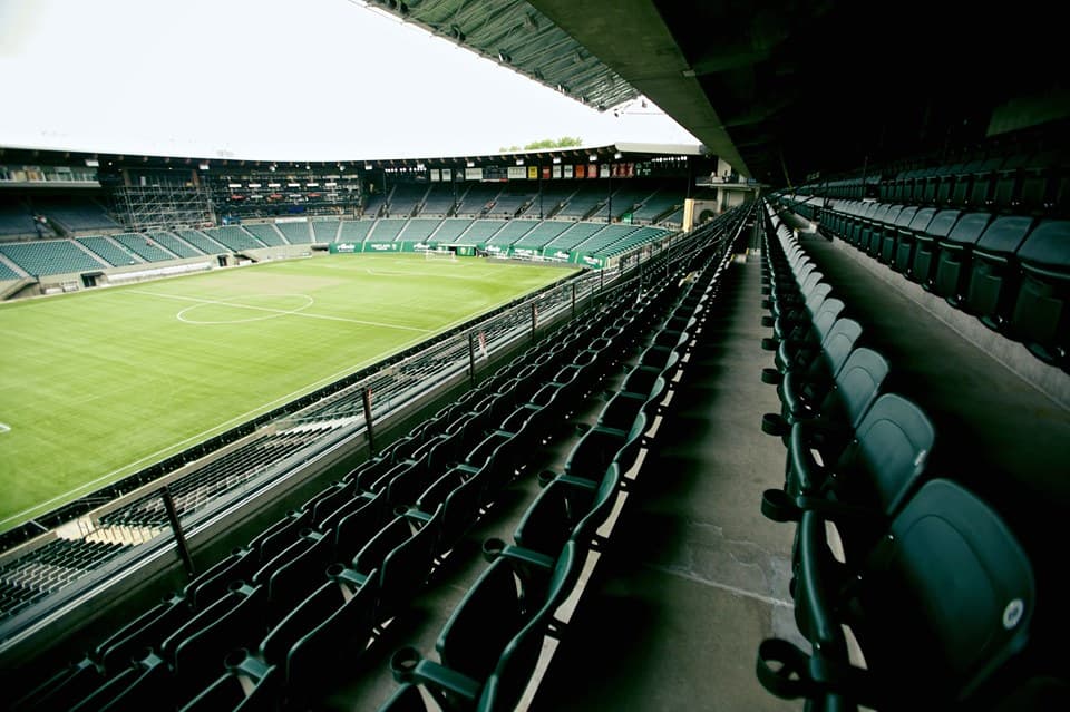 Providence Park acaba de ser ampliado y renovado. Con las mejoras recién estrenadas la capacidad del estadio asciende ahora a algo más de 25.000 espectadores.