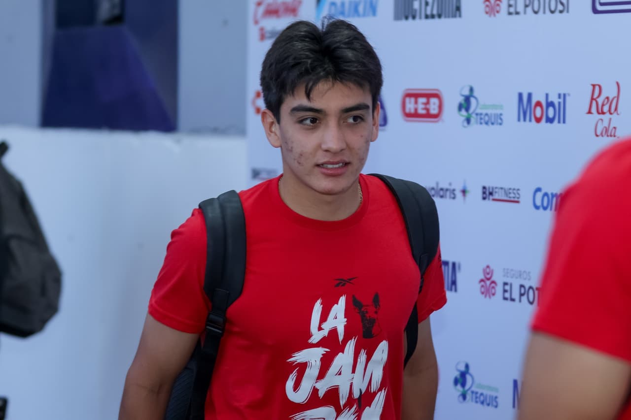 Gilberto Mora estudiará la universidad en línea en la Anáhuac