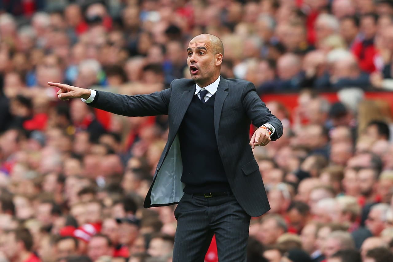 En la primera parte Guardiola estuvo muy activo, por varios minutos intercambió frases con sus jugadores y rotó a algunos. Al final esto le serviría, pues el City tomaría ventaja de 2 goles en los primeros 45 minutos.