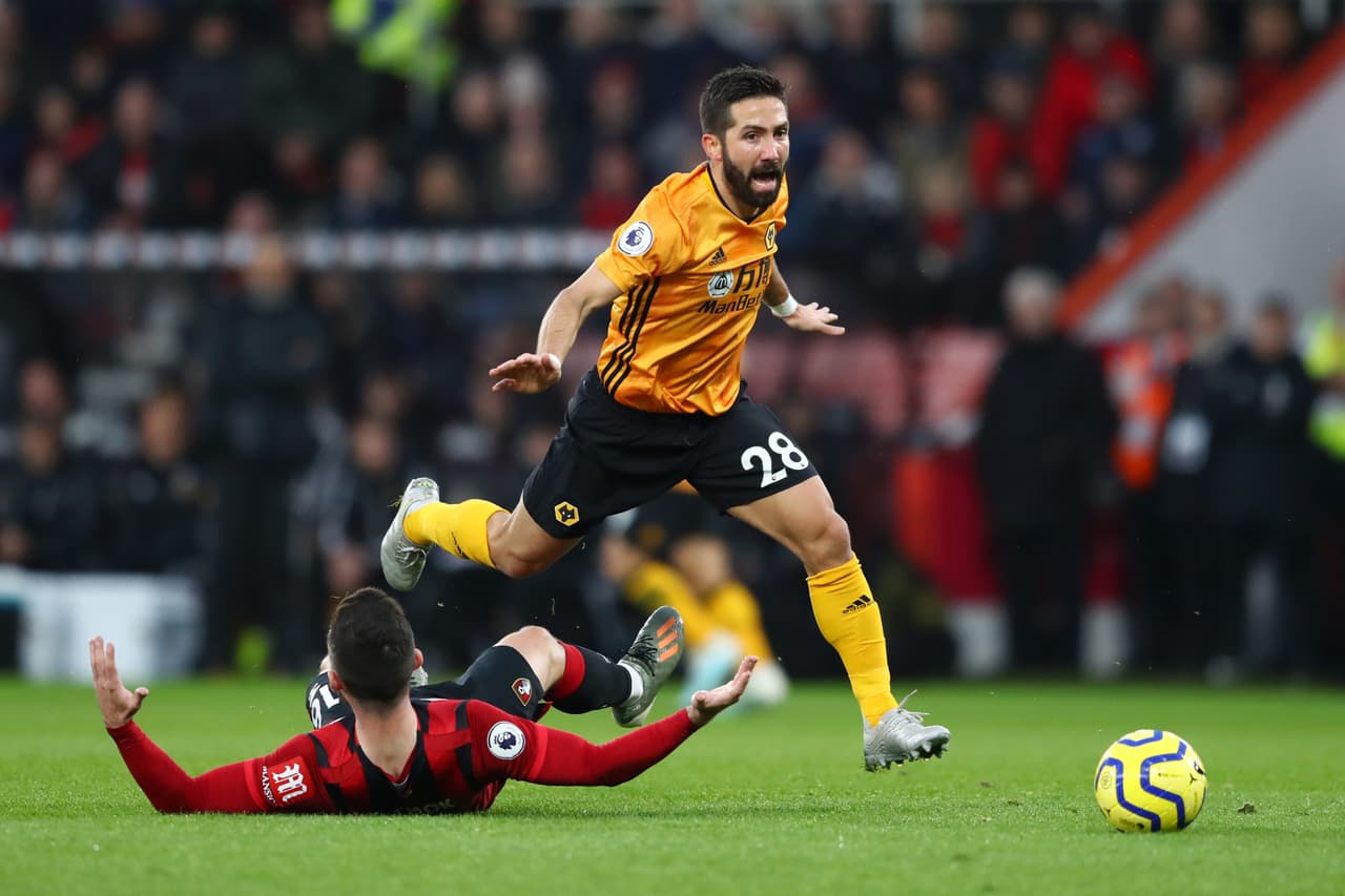 Moutinho (21’) abrió el marcador para los Wolves y Jiménez (31’) marcó el 2-0. Cook (59’) marcó el descuento.