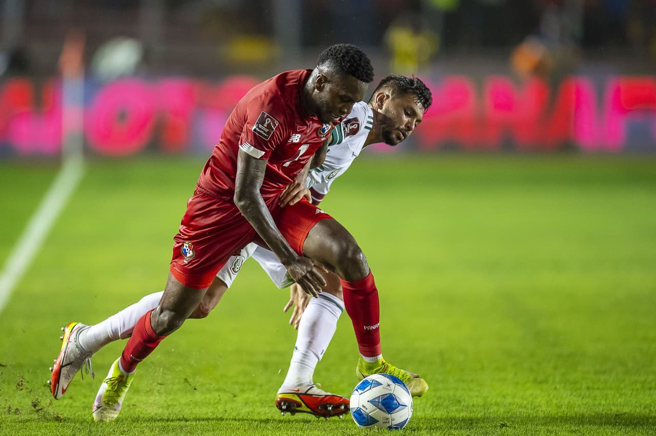 Con gol de Jesús 'Tecatito' Cornona al minuto 76, México evita la derrota y rescate un punto en el empate 1-1 frente a Panamá.