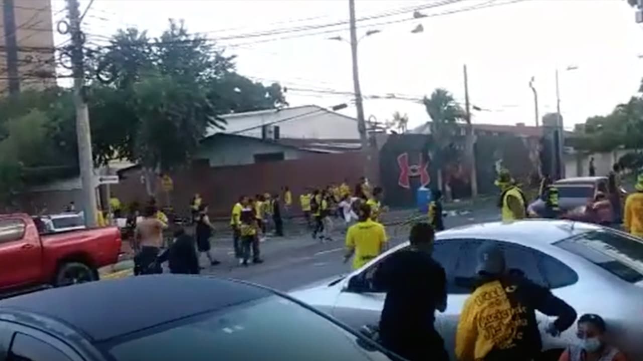 Violencia en futbol hondureño termina con heridos por arma de fuego