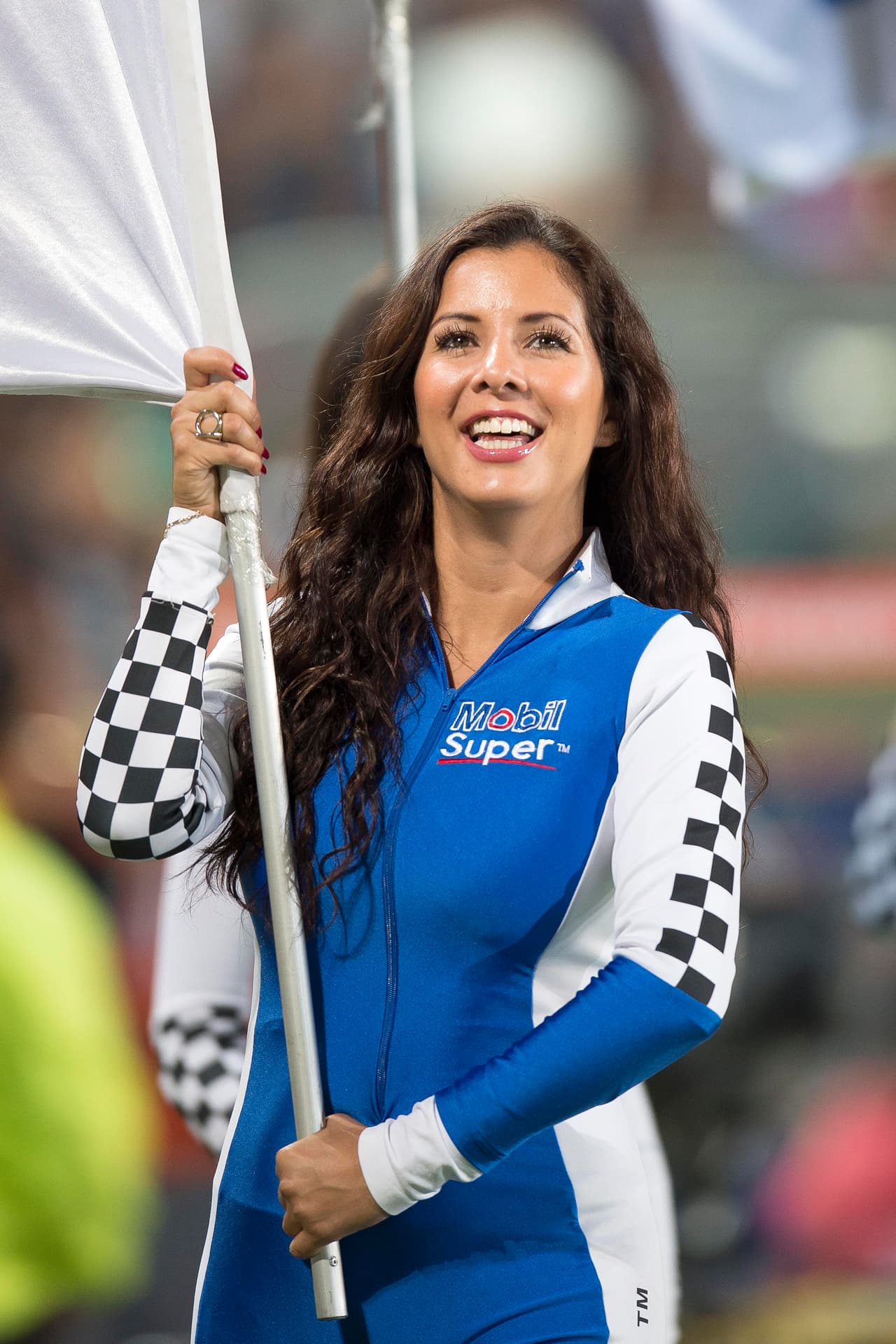 La belleza de las porristas en la fecha 13