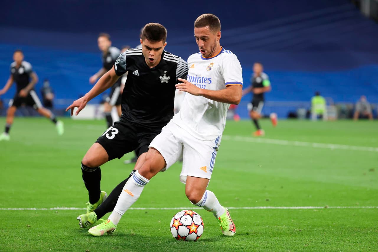 Real Madrid cae en casa ante el Sheriff Tiraspol 2-1 en la fase de grupos de la UEFA Champions League. El equipo moldavo abrió con gol de Jasurbek Yakhshiboev al 25’, pero Karim Benzema igualó el marcador tras cobrar un penalti, pero la visita selló su victoria al 89’ con anotación de Sebastién Thill.