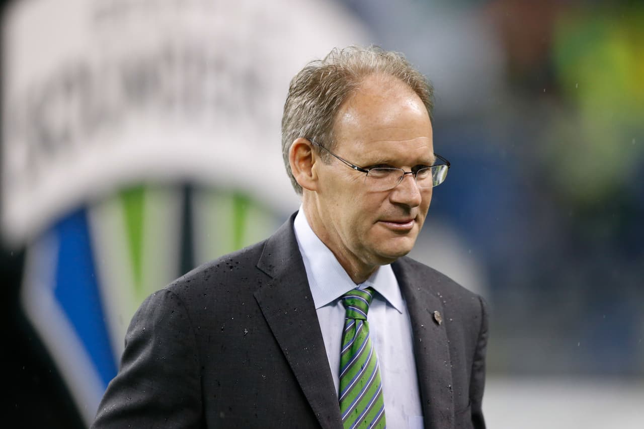 Brian Schmetzer dejó el interinato y ahora es de manera oficial el técnico de los Sounders