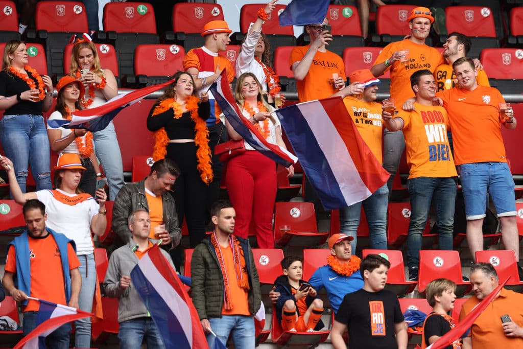 Holanda golea tranquilamente a Georgia 3-0 durante partido internacional amistoso. Memphis Depay, Woult Weghorst y Ryan Gravenberch le dieron la victoria a la 'Naranja Mecánica' y ya están listos para arrancar la Eurocopa contra la selección de Ucrania el próximo 13 de junio.