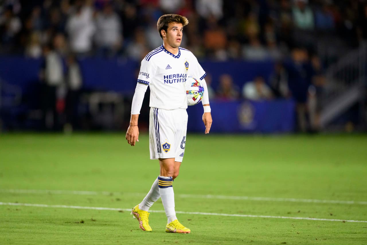 Pese a que no convirtió, Riqui Puig es uno de los nuevos jugadores del equipo más apreciados por los seguidores.
<br>