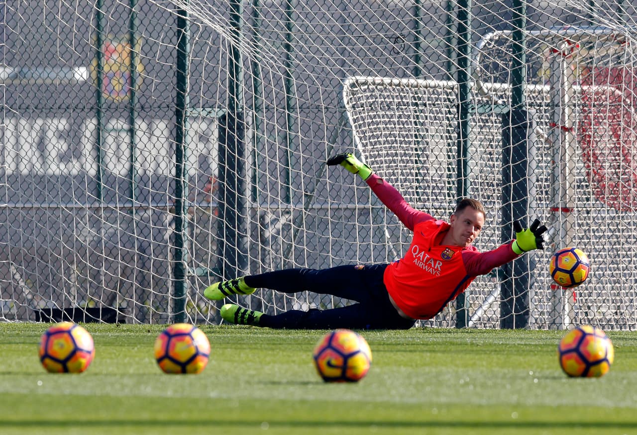 Ter Stegen se prepara con toda intensidad para evitar llevarse sorpresas. Cristiano Ronaldo le ha marcado 16 veces al Barcelona y Real Madrid, con 36 goles, tiene la mejor delantera de la Liga.