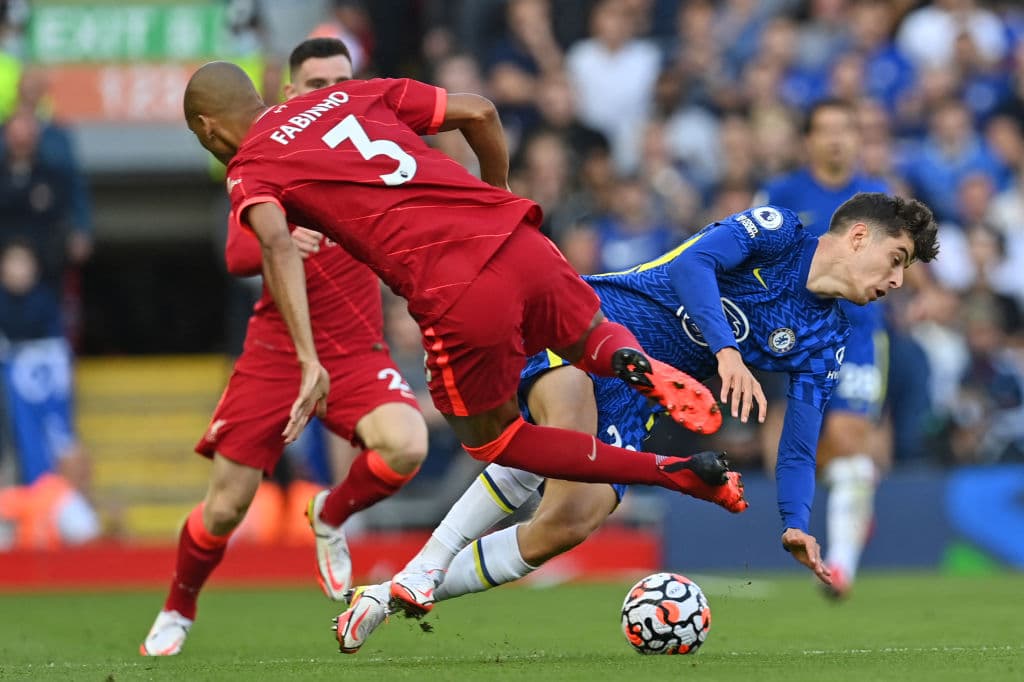 Liverpool y Chelsea no se atreven a arriesgar de más y se conforman con el emptae 1-1.