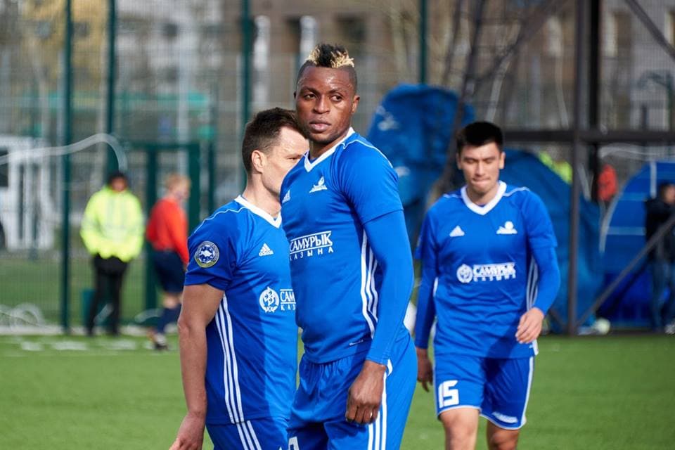 Aunque el Astana (Kazajistán) perdió en la vuelta por 1-0 con el Legia Varsovia, su friunfo 3-1 en la ida le dio el tiquete a los playoffs.