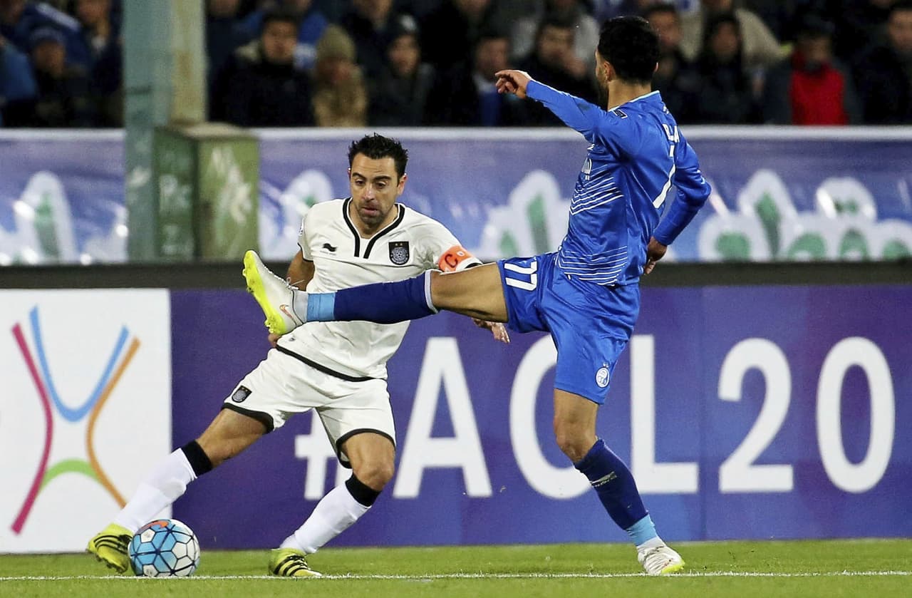 Xavi Hernández iguala marca de Javier Zanetti