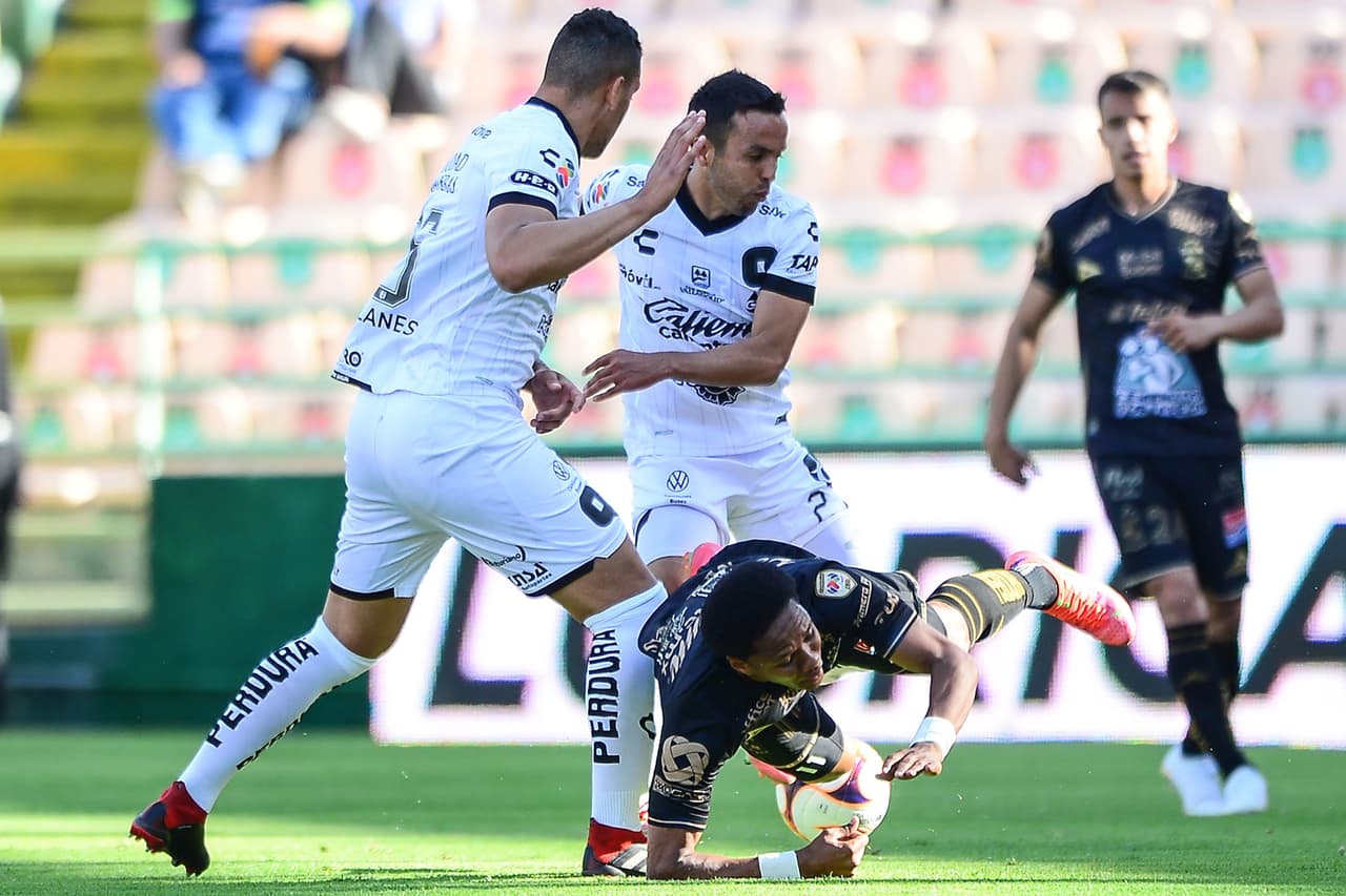 Con dos goles de Ángel Mena desde los once pasos, León consigue vencer 2-1 al Querétaro y toman el cuarto lugar de la tabla de manera momentánea.