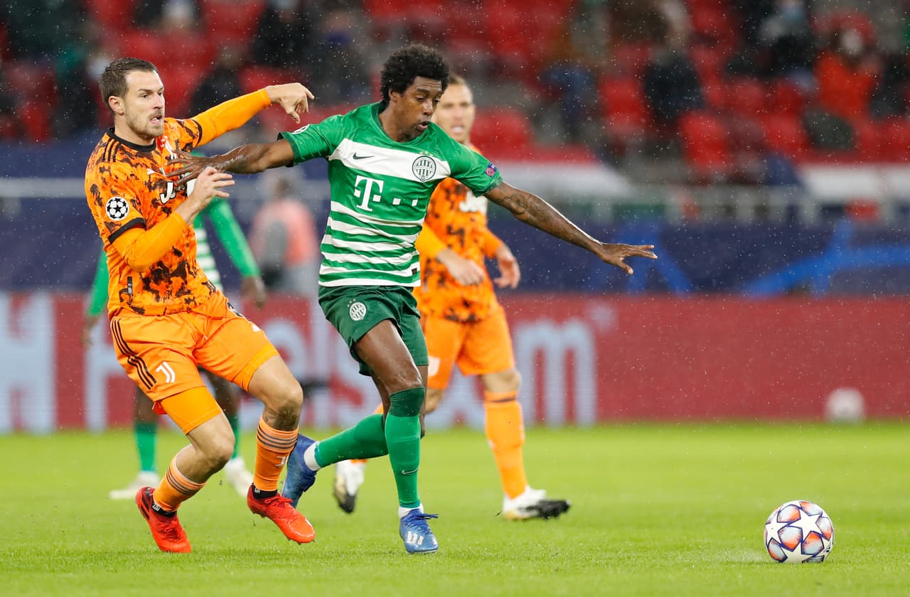 Juventus golea al Ferencvaros por cuatro goles a uno. Alvaro Morata se llevó las palmas con doblete, mientras que Dybala y Dvali hicieron los otros dos tantos. El gol de la honra por parte del equipo de Budapest, fue de último minuto por parte de Franc Boli durante la J3 de la Champions League.