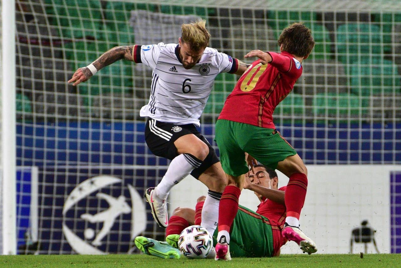 Alemania se corona campeón de la Euro Sub-21 tras derrotar a Portugal 1-0 con el único gol de Lukas Nmecha y se quedan con el título del torneo. Este es el tercer título del equipo teutón en esta categoría.