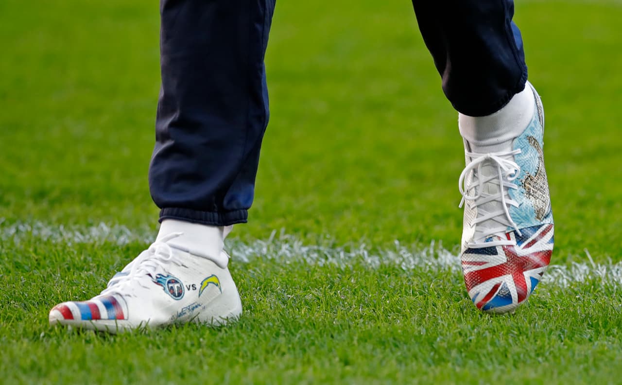 Los detalles de color inundaron a Londres en el partido de Tennessee Titans y Los Angeles Chargers disputado en Wembley, que recibió la fiesta del fútbol americano de la NFL.