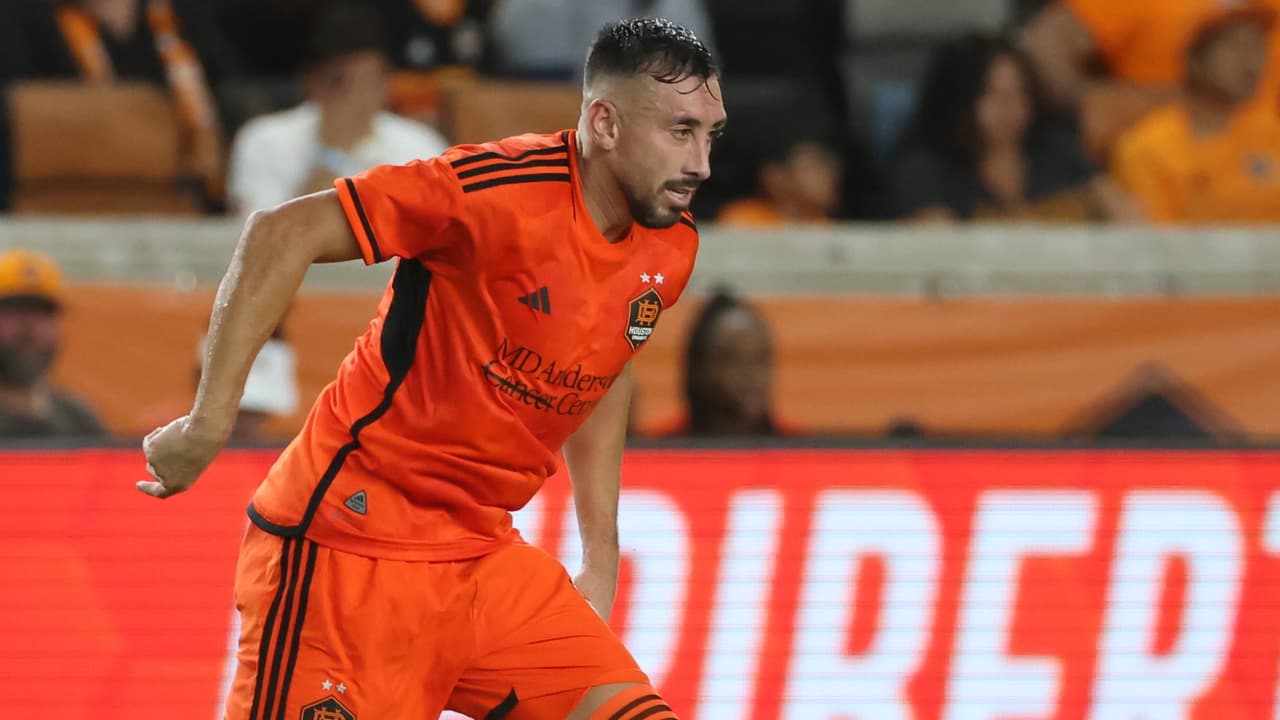 Héctor Herrera, citado por México.