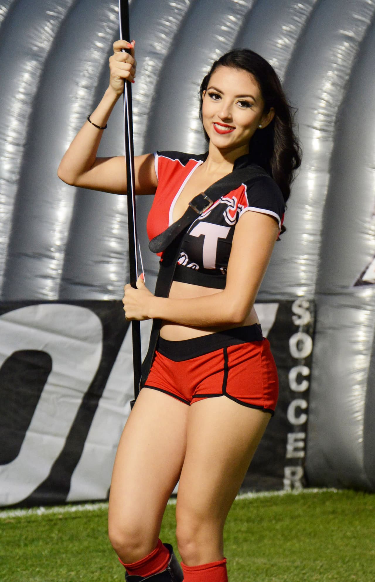 La belleza de las porristas en la fecha 13