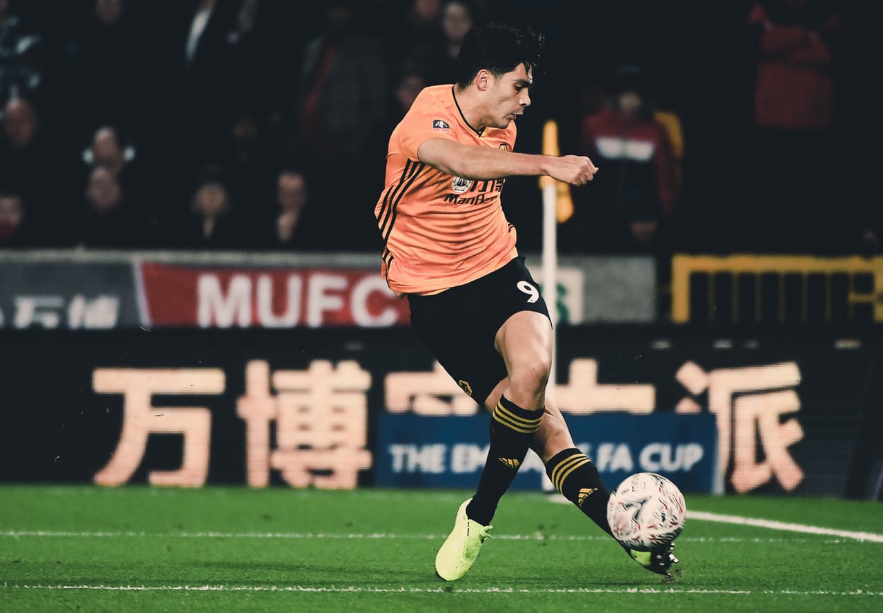 Wolverhampton no aprovechó la condición de local para vencer a los Red Devils y el cotejo se jugará por segunda vez ahora en Old Trafford.