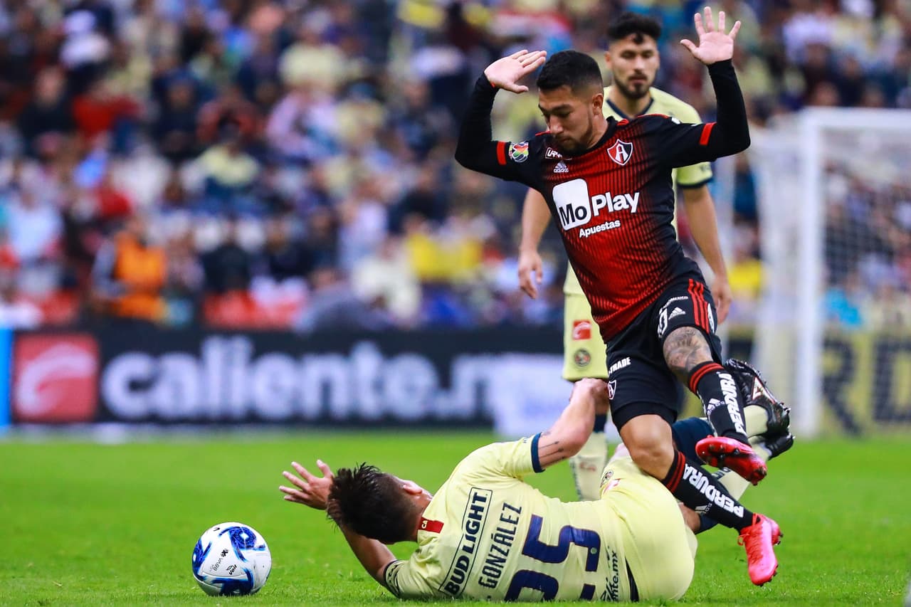 Mujer acusa a Luciano Acosta del Atlas de mandarla a asaltar