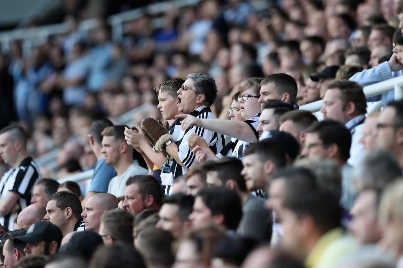 Los 52 mil espectadores fueron el jugador número 12 conde Newatle contra West Ham.